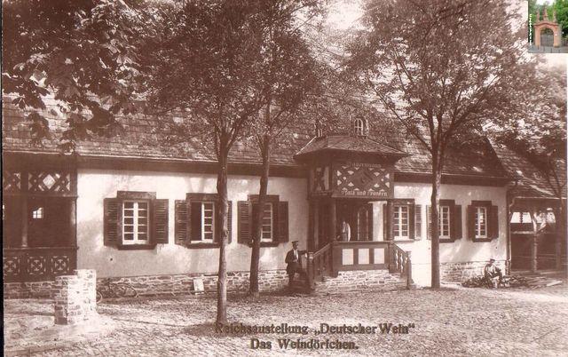 Weindoerfchen02_Bayernhaus_Pfalz_und_Franken.jpg